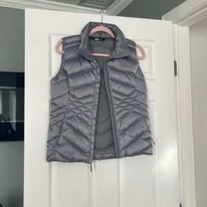 The North face grey/blue vest